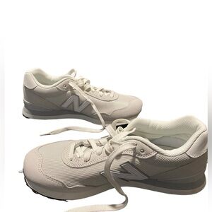 Pre-Owned Women’s Suede New Balance 515 Sneaker Size 9.5